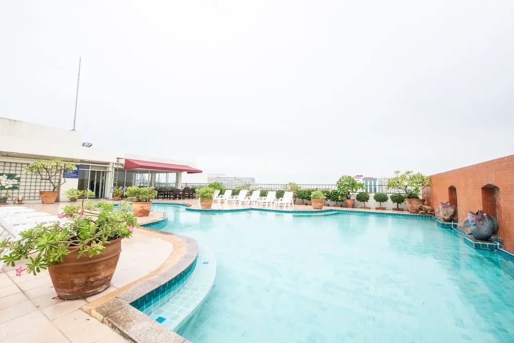 هتل پیادا رزیدنس